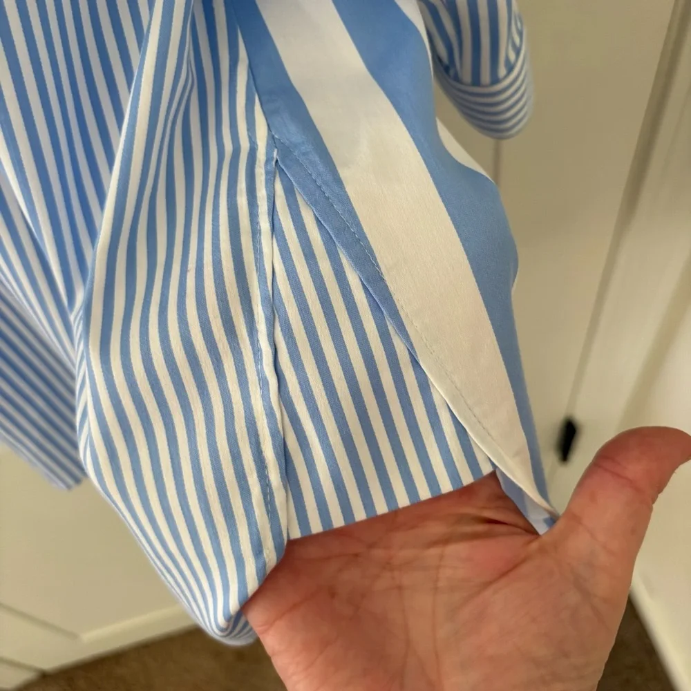 Chico’s No-Iron Chic Stretch Striped Blouse. Size 8/ Chico’s 1. - Picture 6 of 10